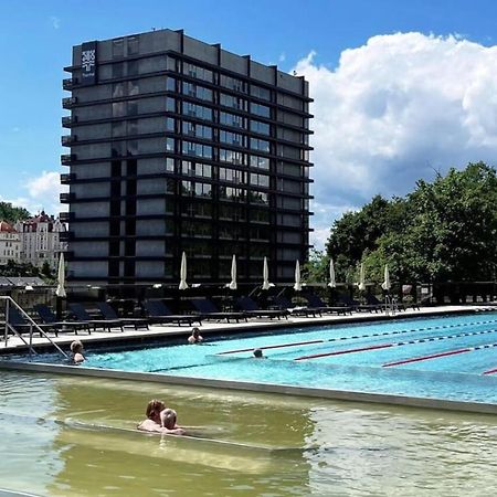 Appartamento Apartman Diana Karlovy Vary Esterno foto